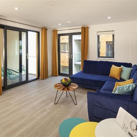 5 Putsborough - Luxury Apartment At Byron Woolacombe, Only 4 Minute Walk To Woolacombe Beach! 외부 사진