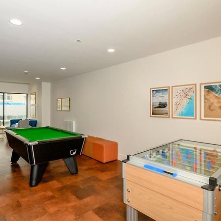 5 Putsborough - Luxury Apartment At Byron Woolacombe, Only 4 Minute Walk To Woolacombe Beach! 외부 사진
