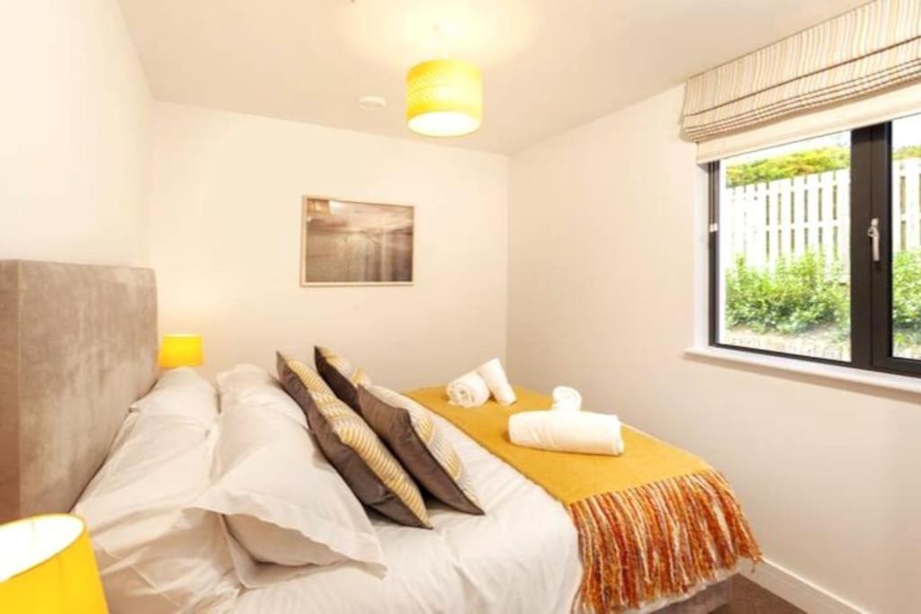 5 Putsborough - Luxury Apartment At Byron Woolacombe, Only 4 Minute Walk To Woolacombe Beach! 외부 사진