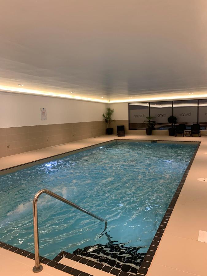 5 Putsborough - Luxury Apartment At Byron Woolacombe, Only 4 Minute Walk To Woolacombe Beach! 외부 사진