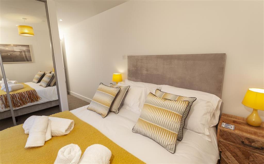 5 Putsborough - Luxury Apartment At Byron Woolacombe, Only 4 Minute Walk To Woolacombe Beach! 외부 사진
